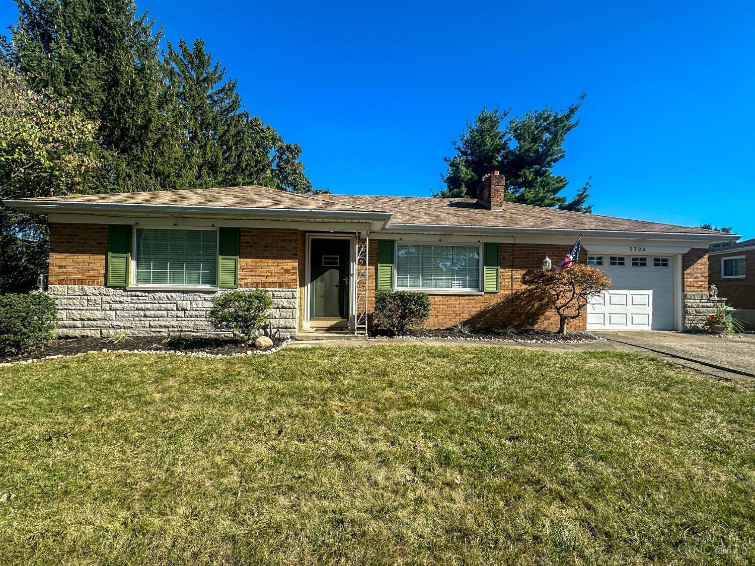 5728 Lauderdale Drive  Green Twp OH 45239 photo