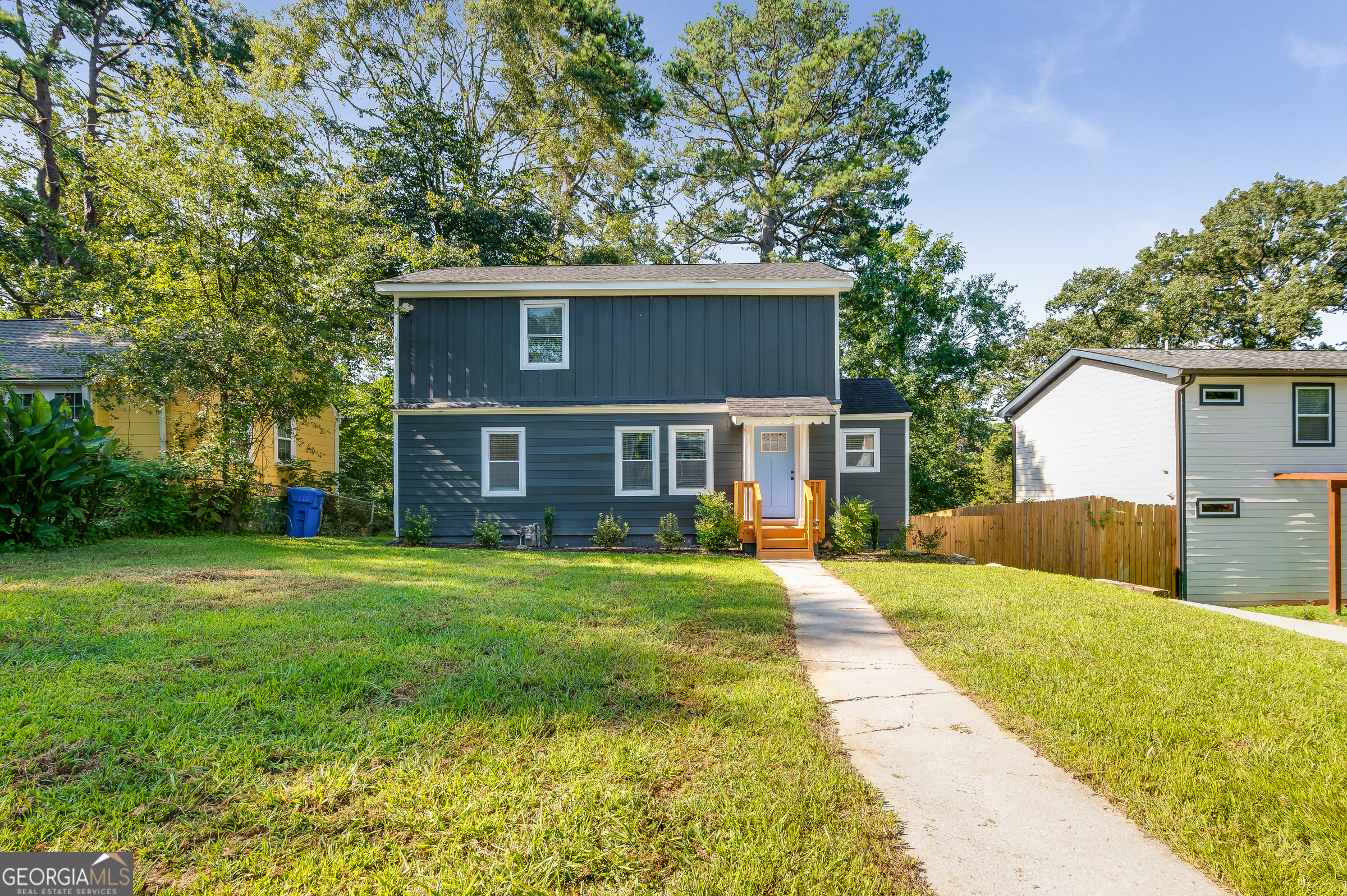 Property Photo:  2046 Arlington Circle NW  GA 30318 