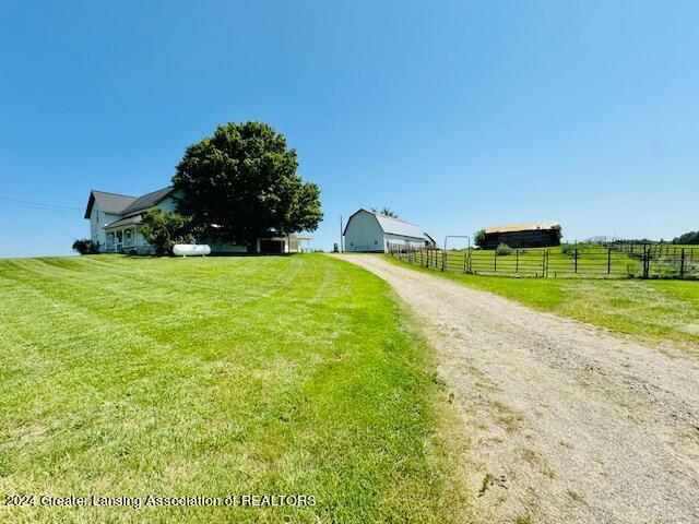 Property Photo:  