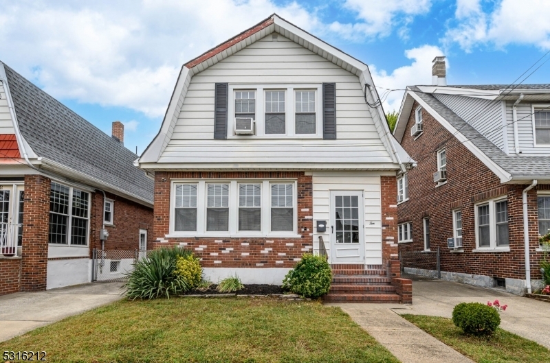 Property Photo:  10 E Grove Ave  NJ 07095 