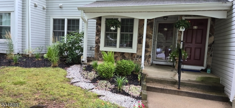 Property Photo:  67 Oswestry Way  NJ 08873 