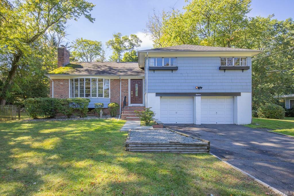 Property Photo:  18 Birchwood Lane  NY 10530 