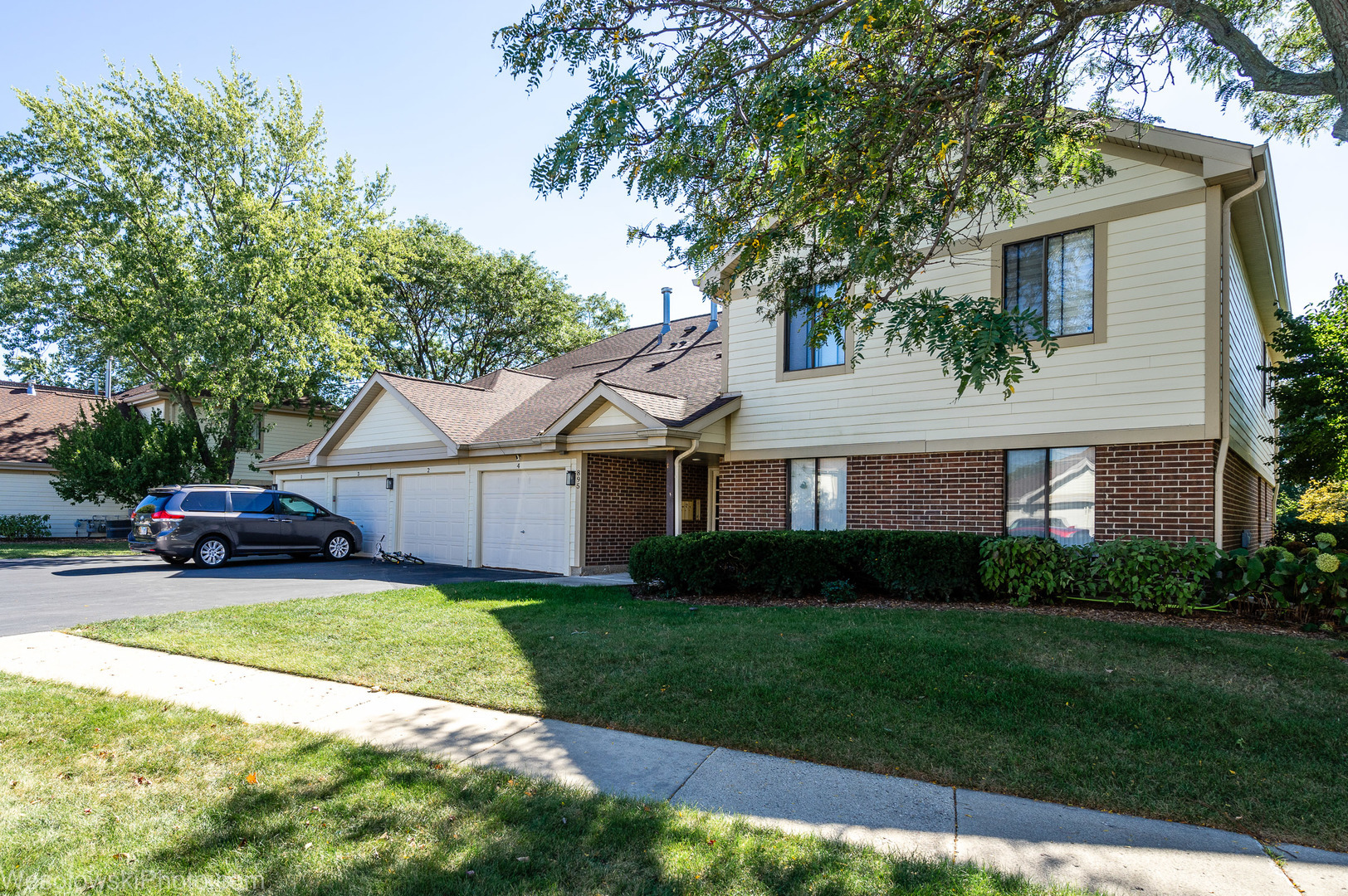 895 E Coach Road 1  Palatine IL 60074 photo