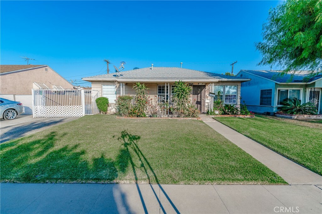 Property Photo: 11012 Arlee Avenue CA 90650