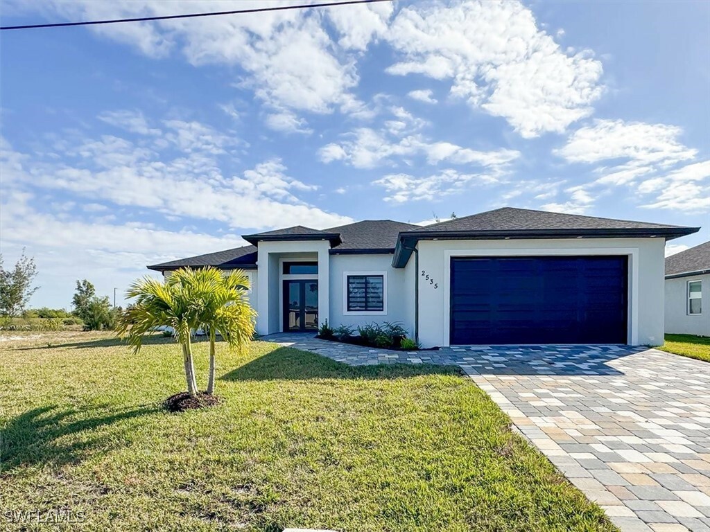 Property Photo:  2535 SW 5th Avenue  FL 33914 