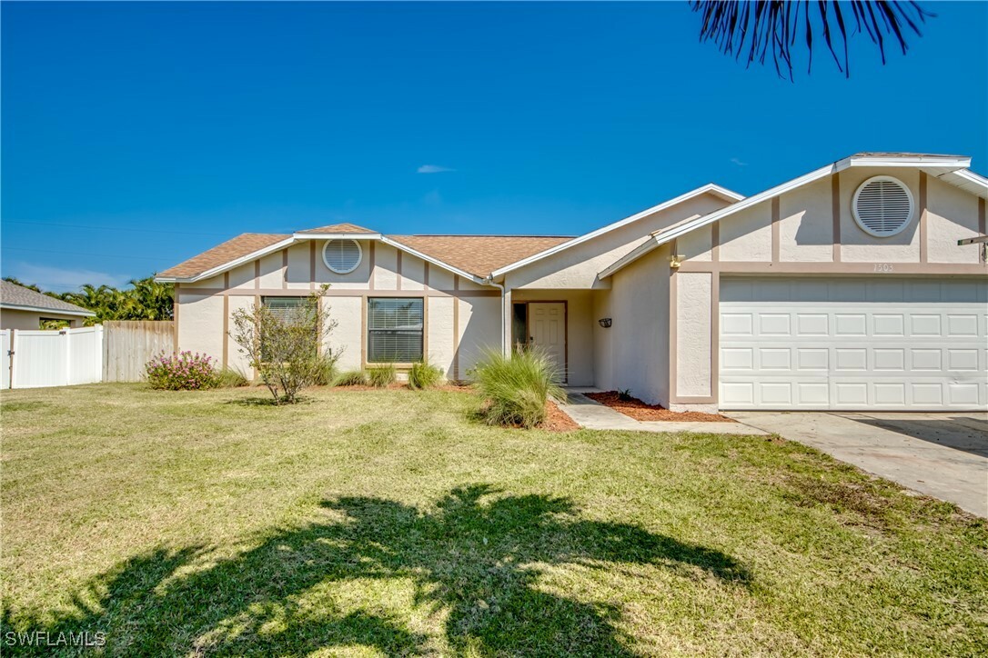 Property Photo:  1503 SW 38th Terrace  FL 33914 