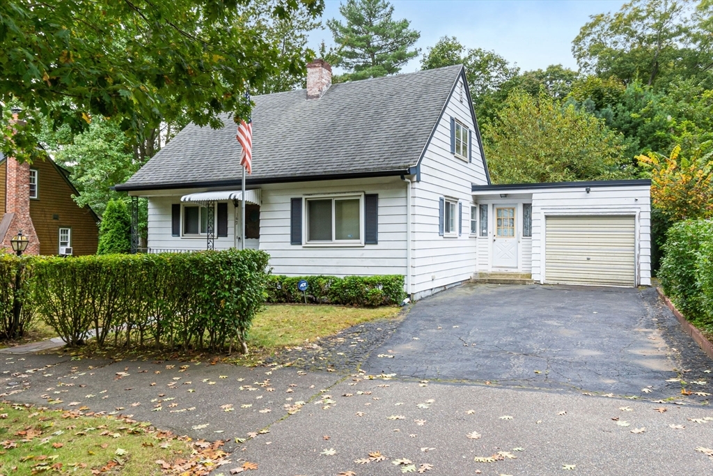 Property Photo:  162 E Border Rd  MA 02148 