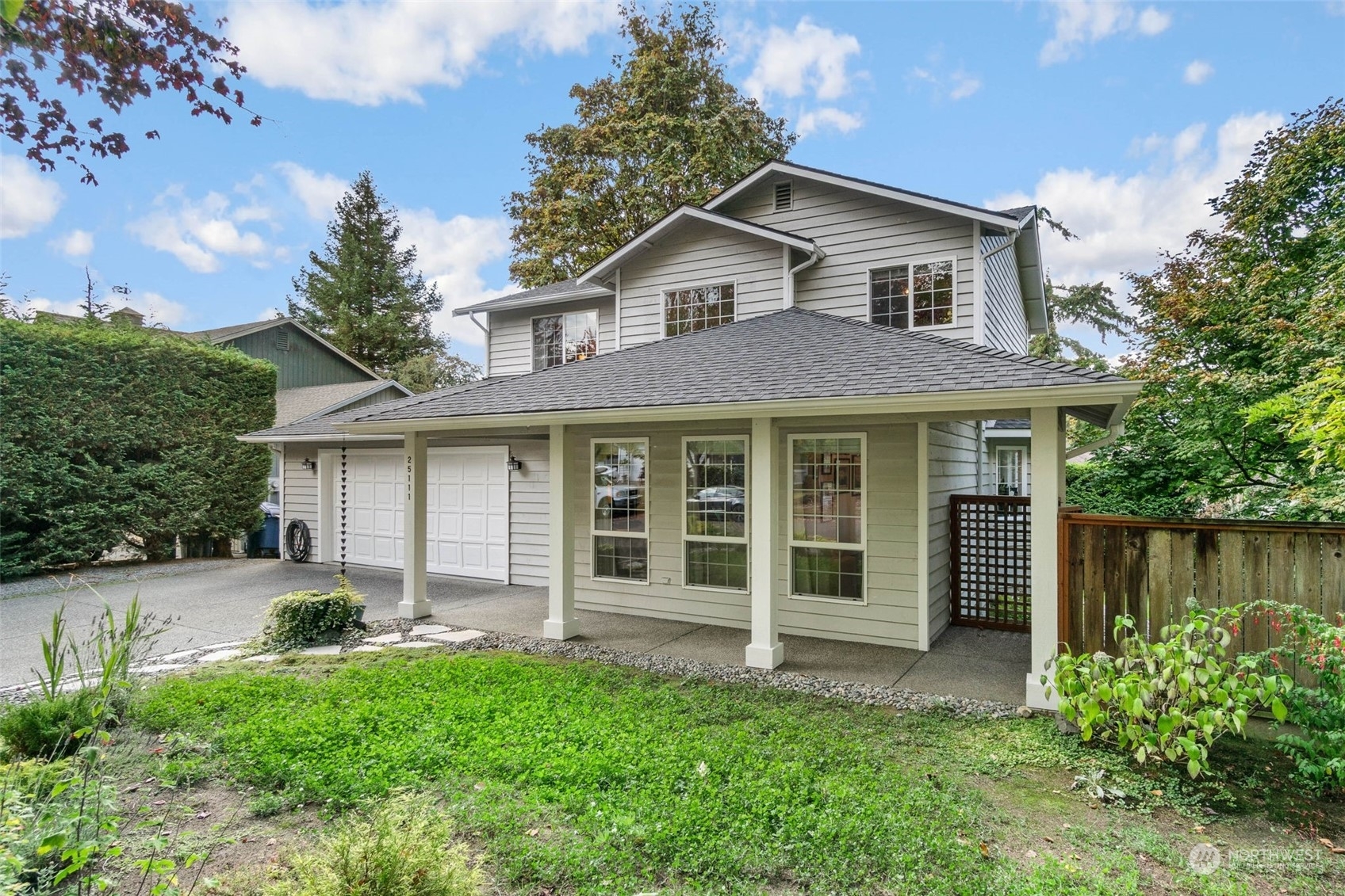 Property Photo:  25111 13th Avenue S  WA 98198 