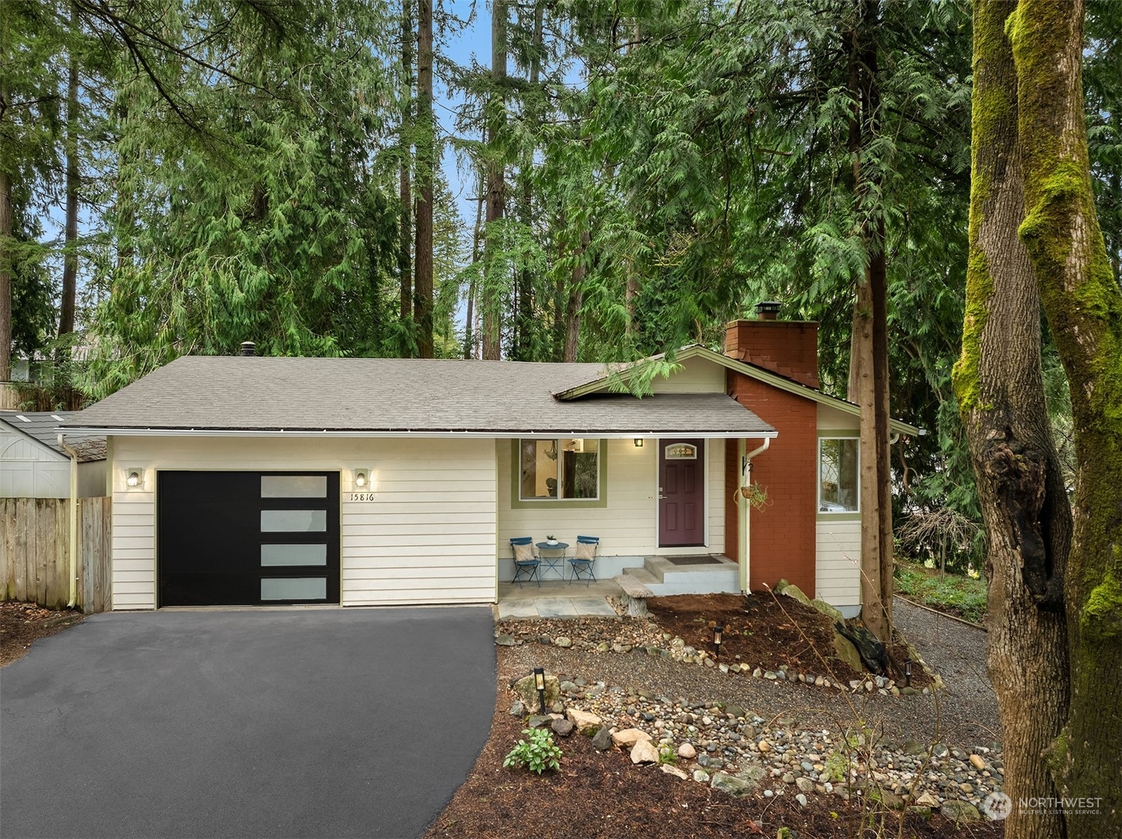 15816  197th Place NE  Woodinville WA 98077 photo