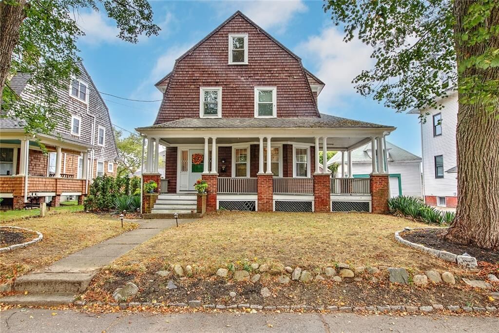 Property Photo:  17 Fairview Avenue  RI 02905 