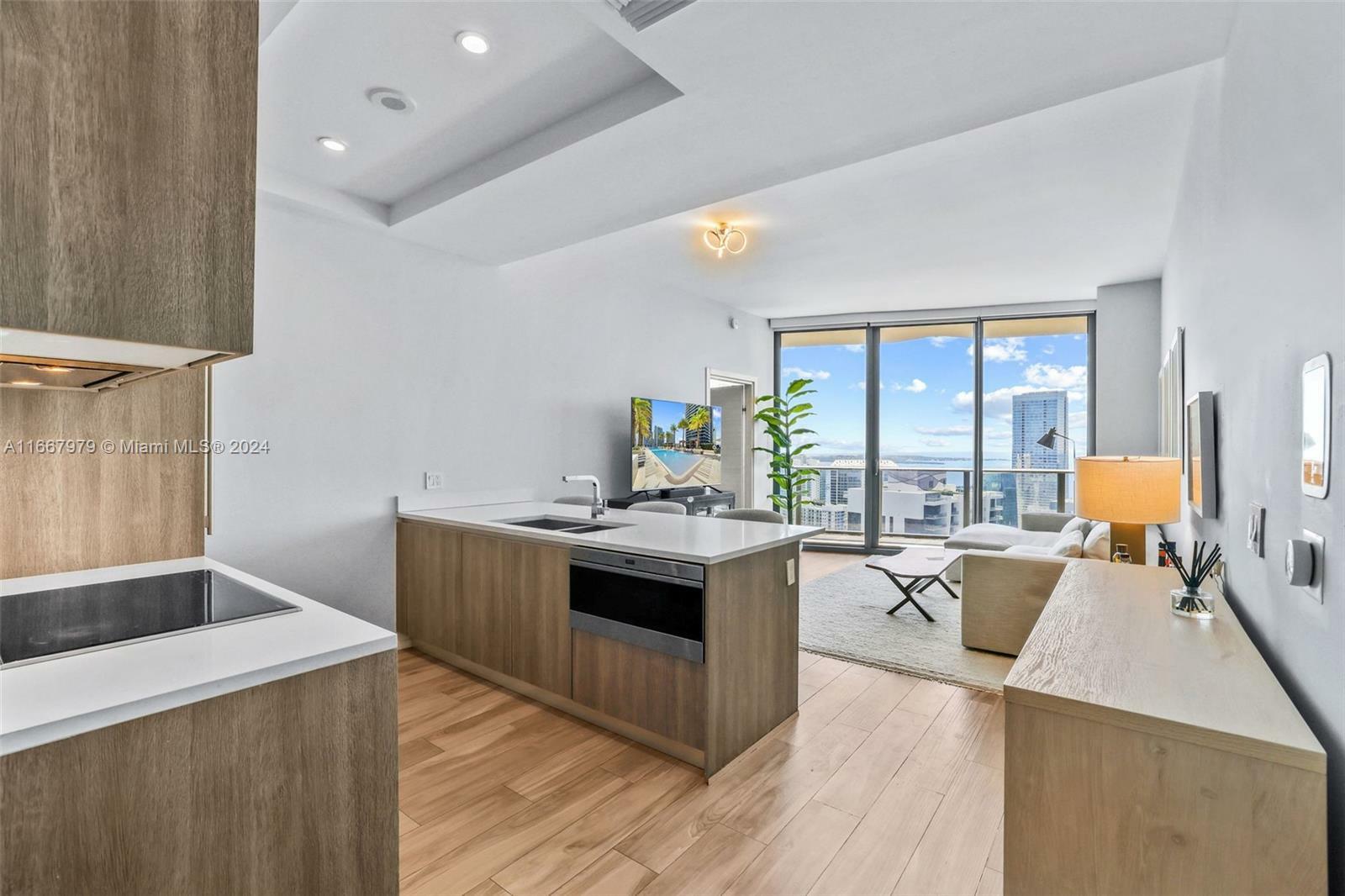 Property Photo:  801 S Miami Ave 5403  FL 33130 