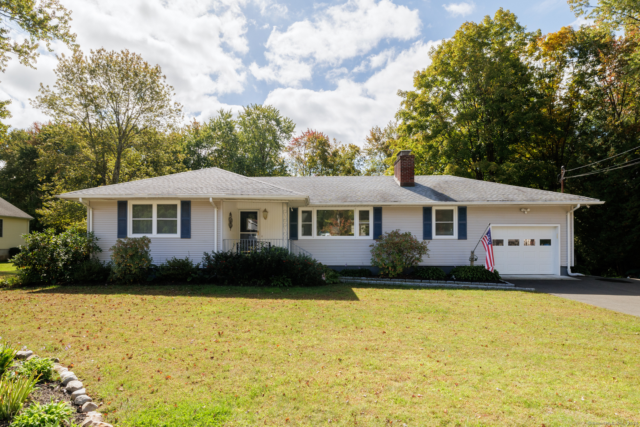 Property Photo:  403 &Amp 407 Hickory Hill Road  CT 06787 