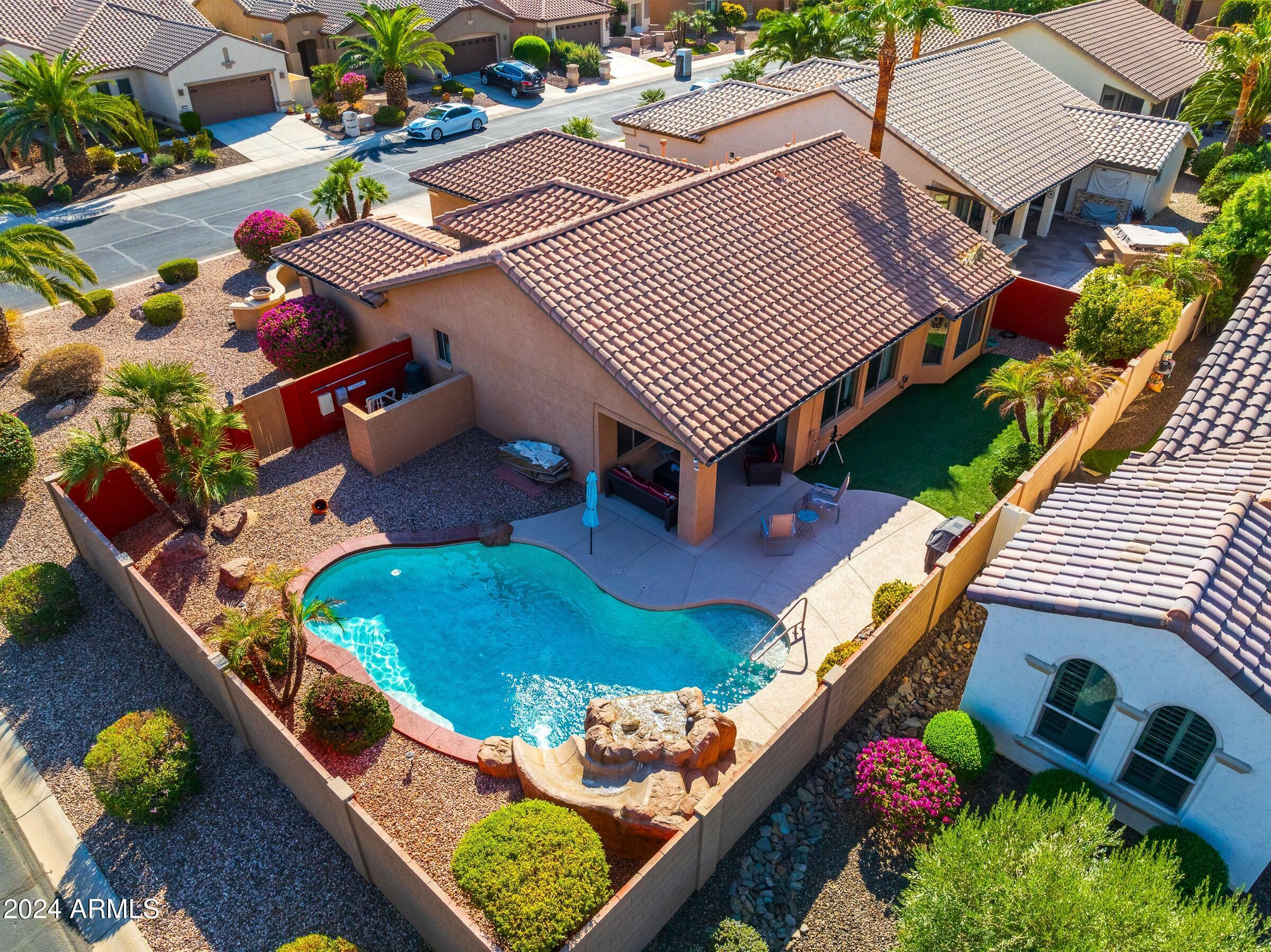 Property Photo: 16168 W Vale Drive AZ 85395