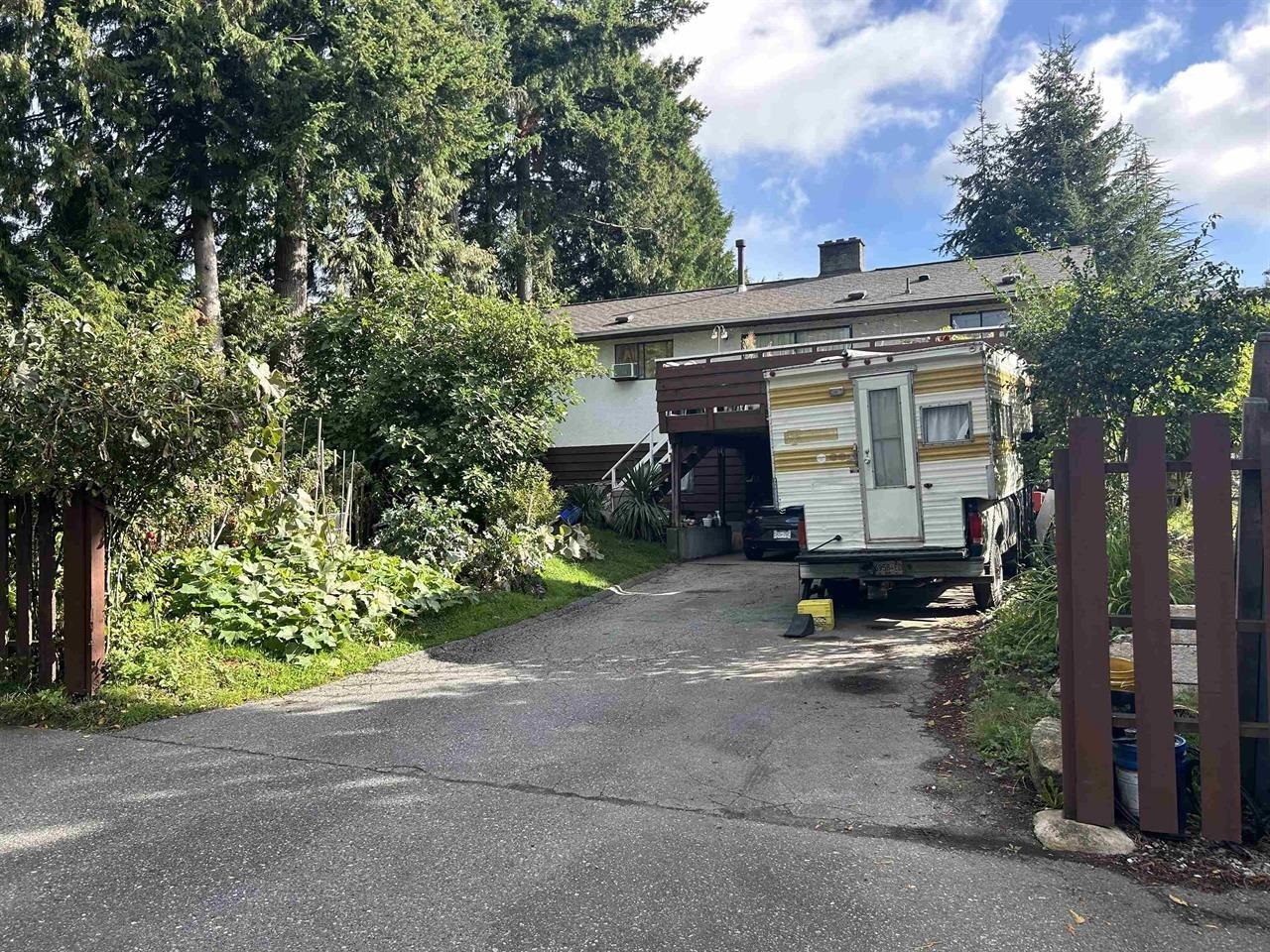 Property Photo: 10297 144A Street BC V3R 6M8