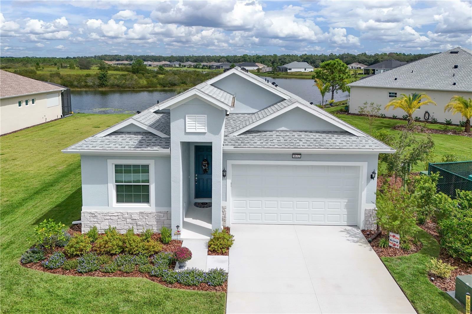 Property Photo: 8632 Bridgeport Bay Circle FL 32757