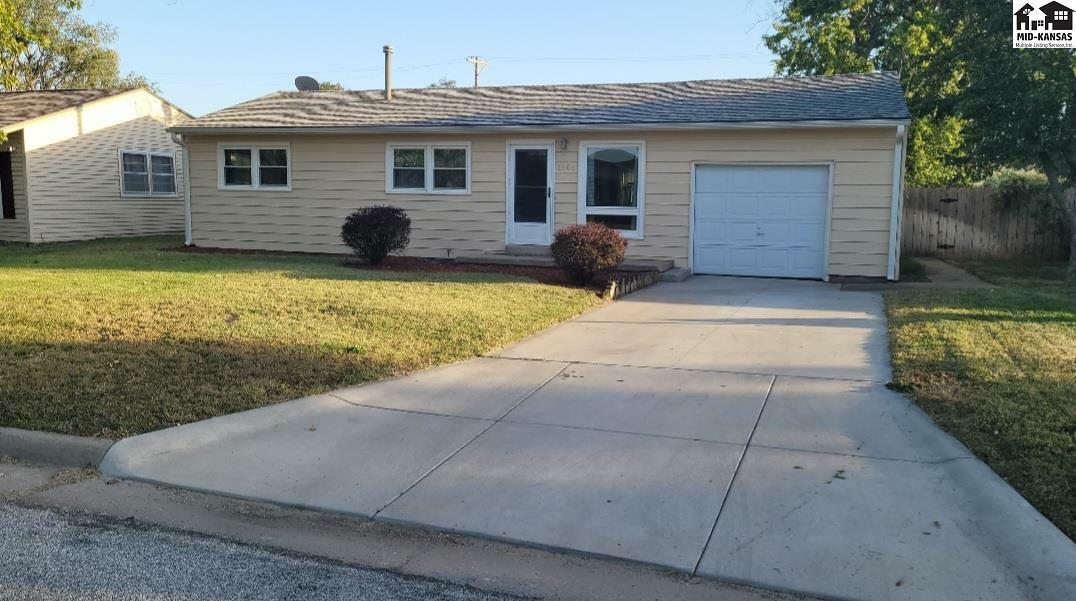 Property Photo: 1505 Eastland Dr KS 67501