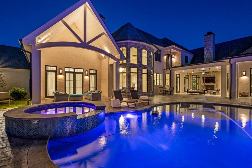 Property Photo:  1700 Mount Juliet Rd S  TN 37122 