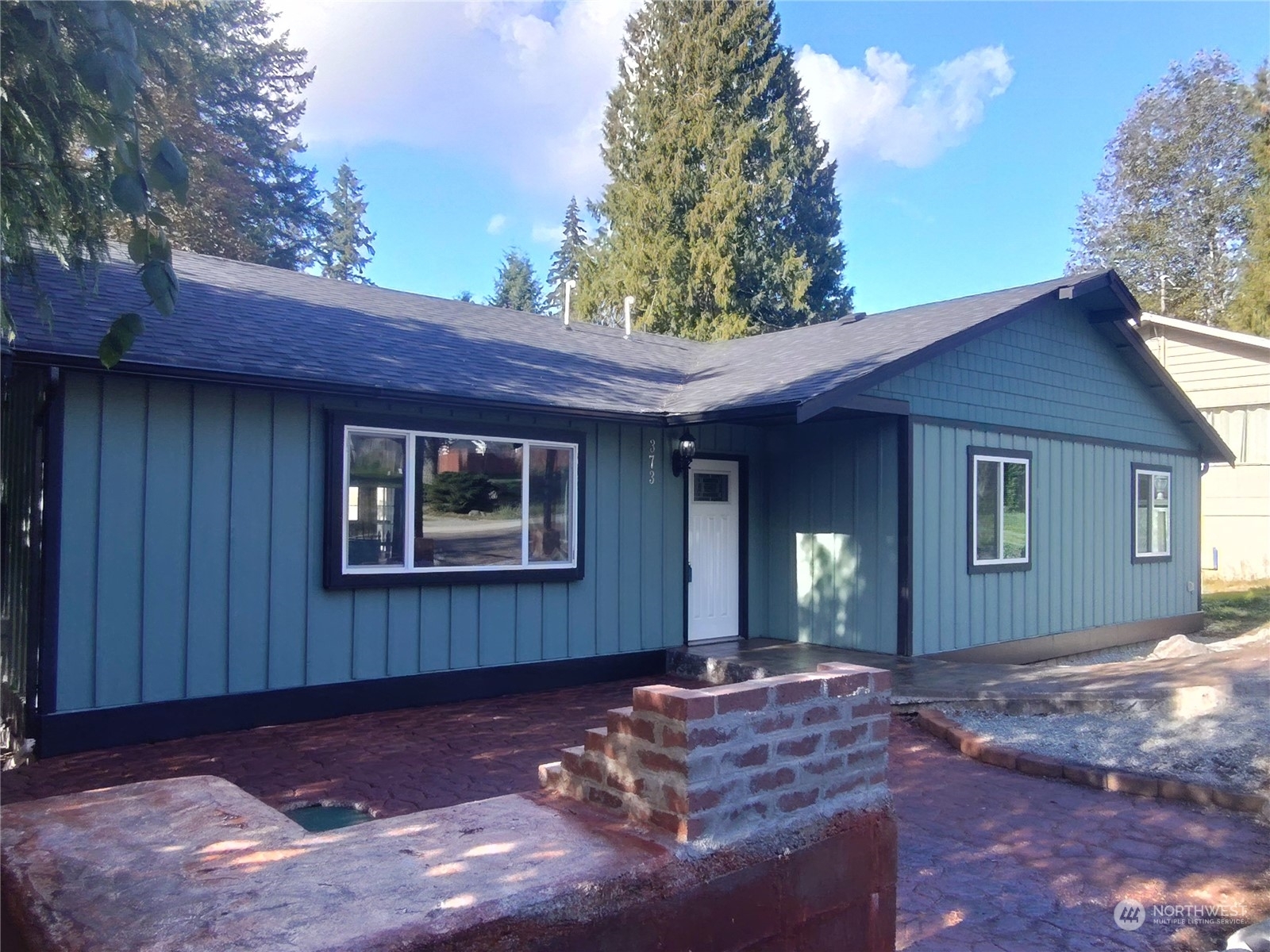 Property Photo:  373 Lakeside Drive  WA 98284 