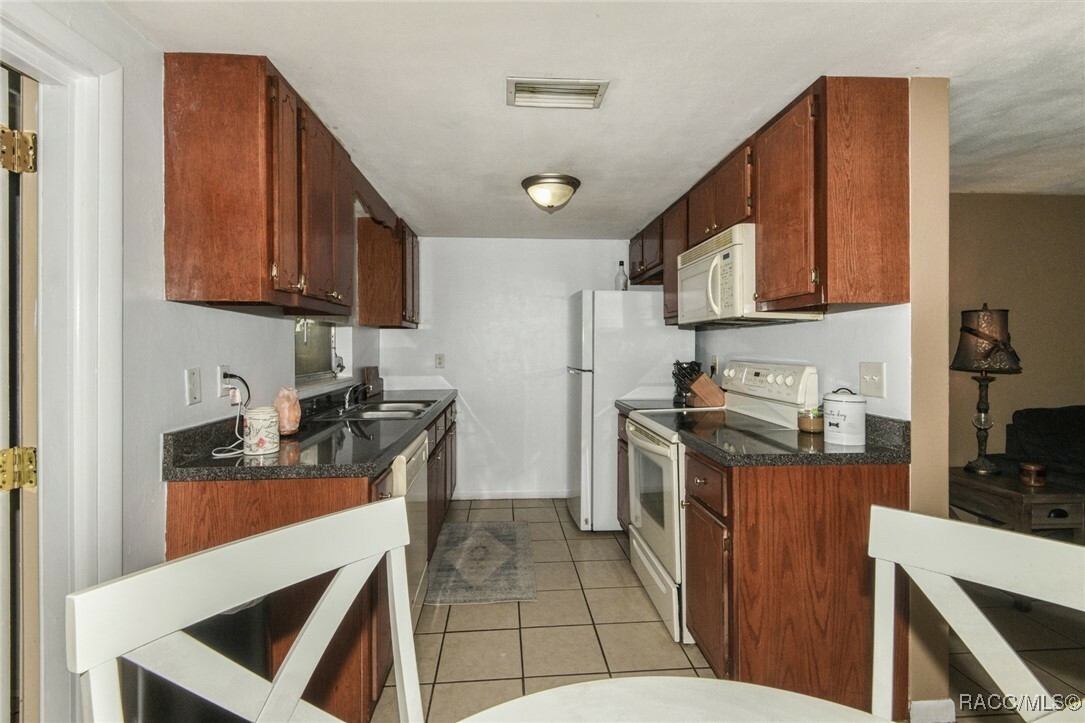 Property Photo:  9 Polk Street  FL 34465 