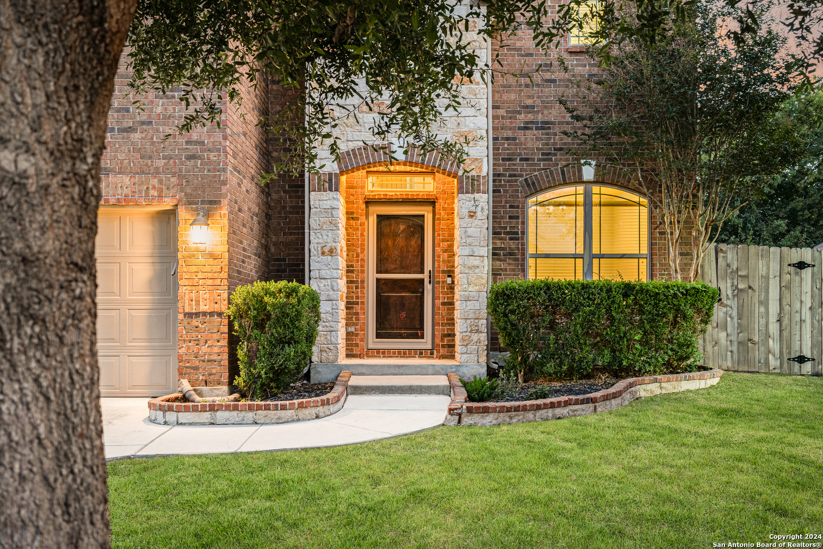 Property Photo: 11806 Jasmine Way TX 78253