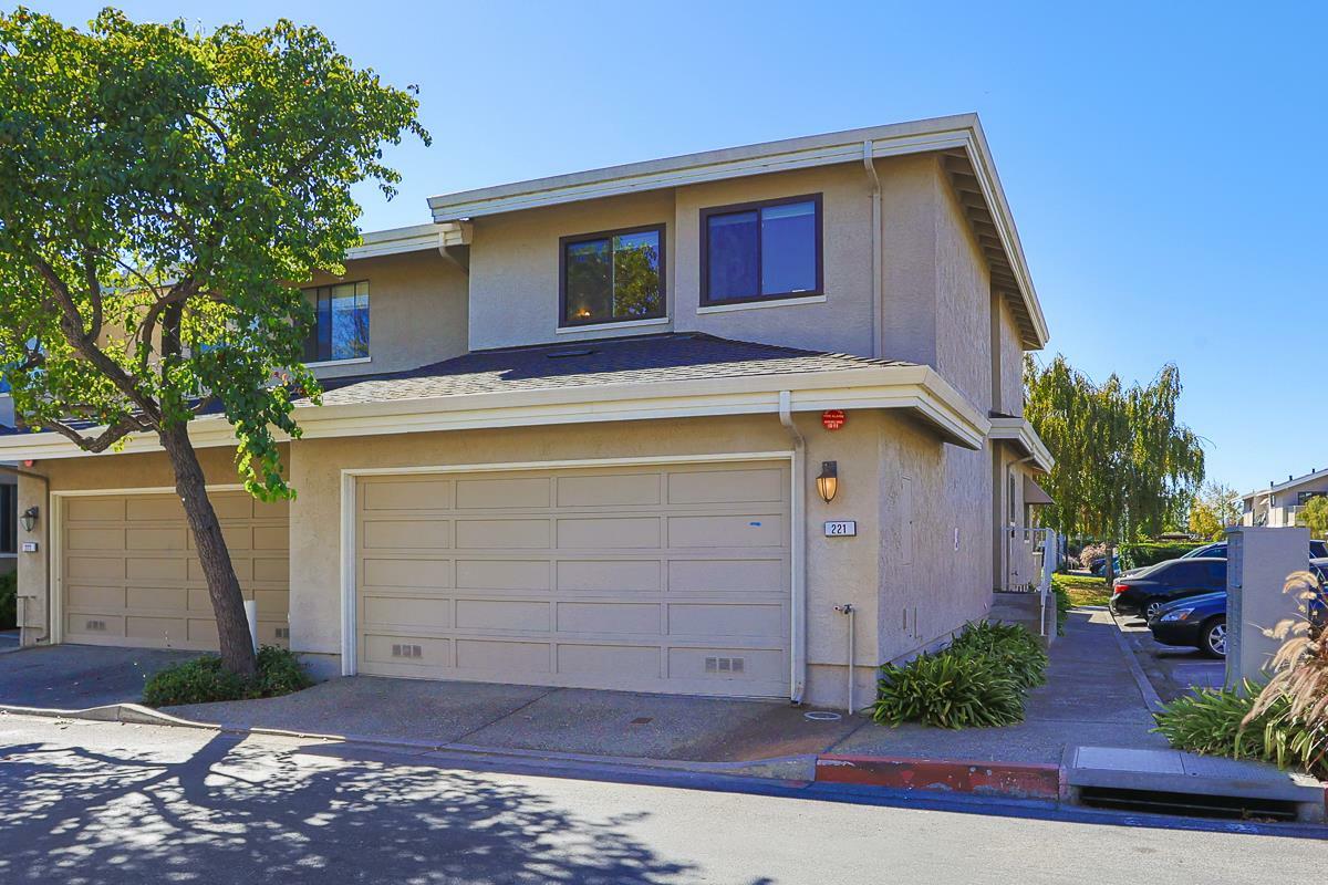 Property Photo:  221 Bonita Lane  CA 94404 