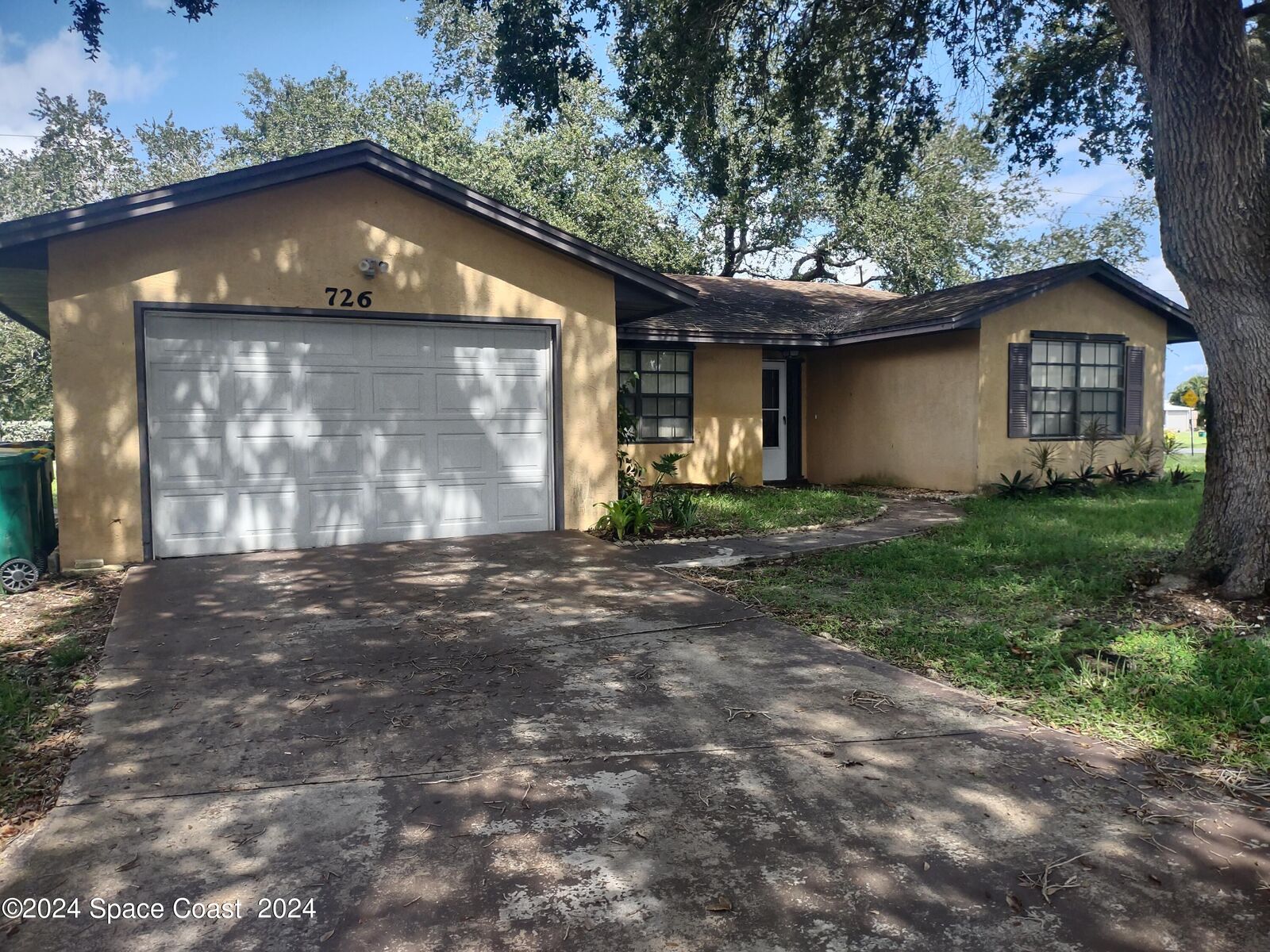 Property Photo:  726 John Adams Lane  FL 32904 