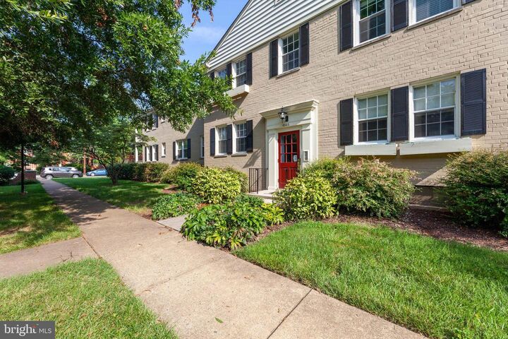 6503 Potomac Avenue A2  Alexandria VA 22307 photo