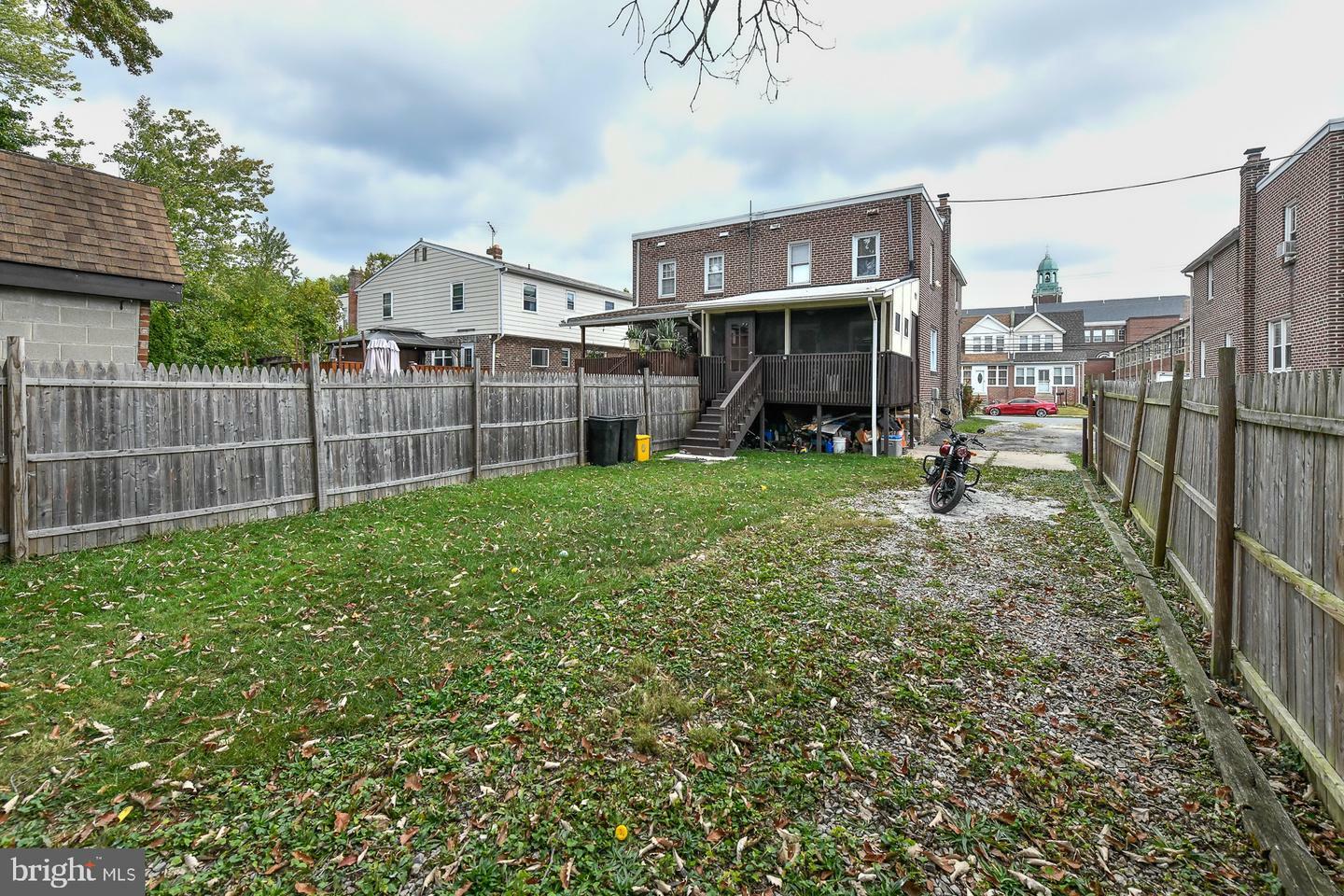 Property Photo:  526 Lafayette Avenue  PA 19023 