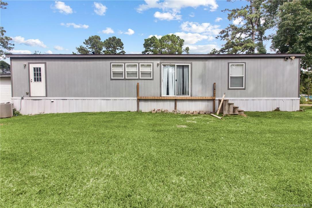 Property Photo:  2463 San Antonio Road  LA 70611 