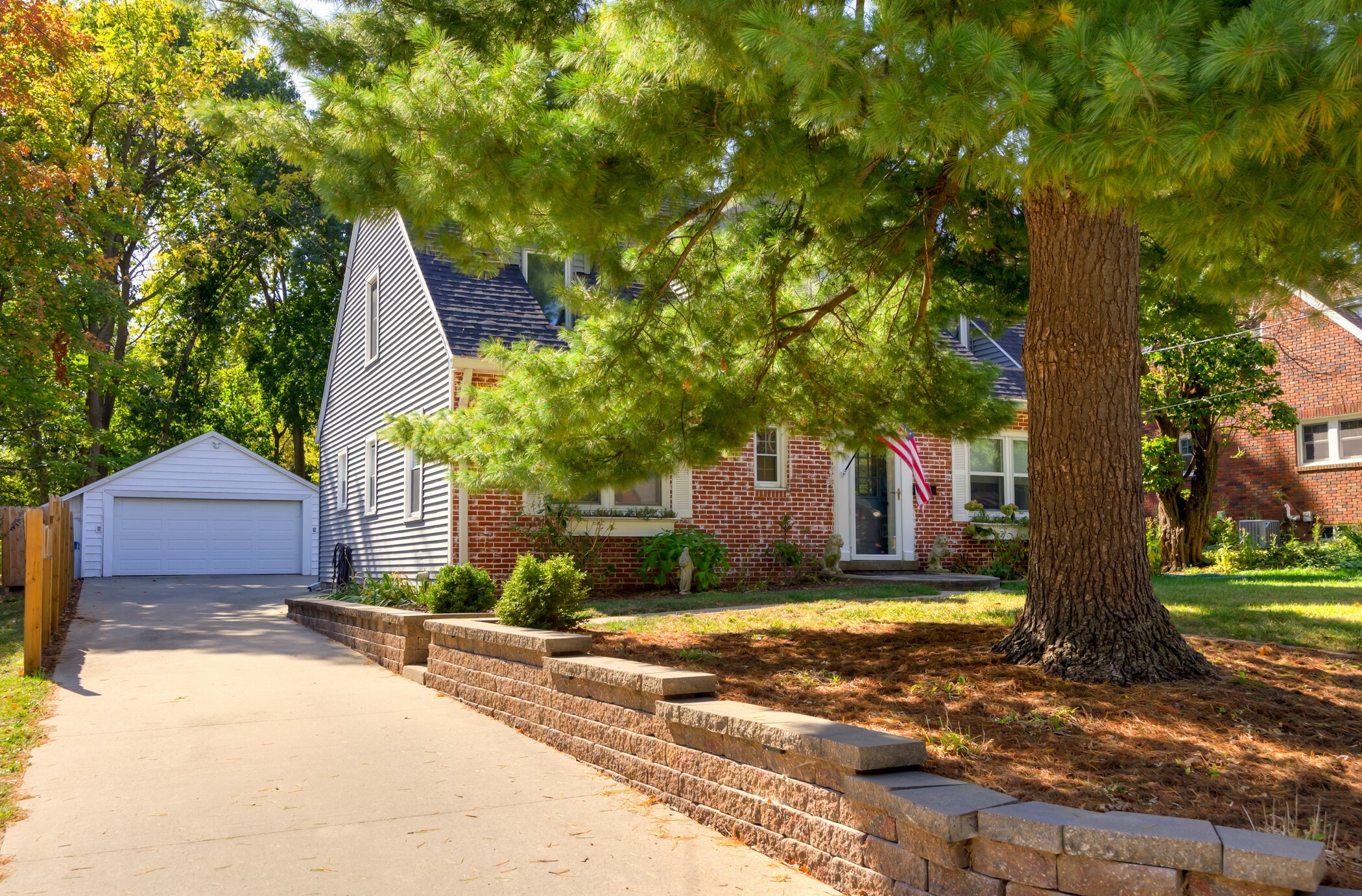 Property Photo:  4008 Ashby Avenue  IA 50310 