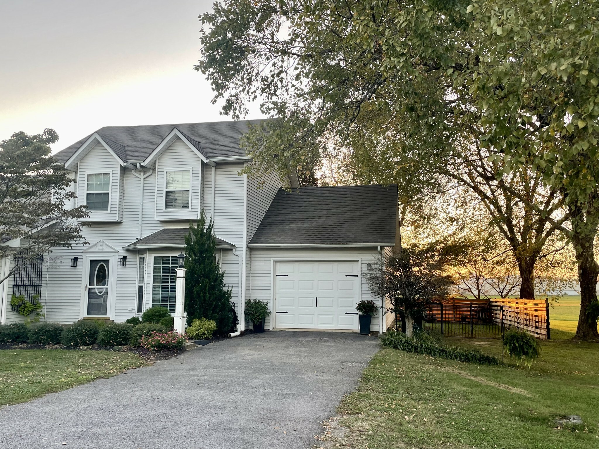 Property Photo:  1517 Massey Ave  TN 38464 