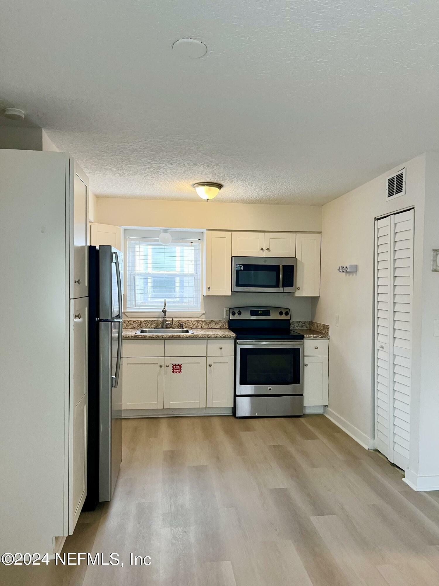 Property Photo:  401 2nd Street S  FL 32250 