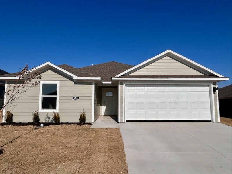 Property Photo:  870 Hudson Street  AR 72753 