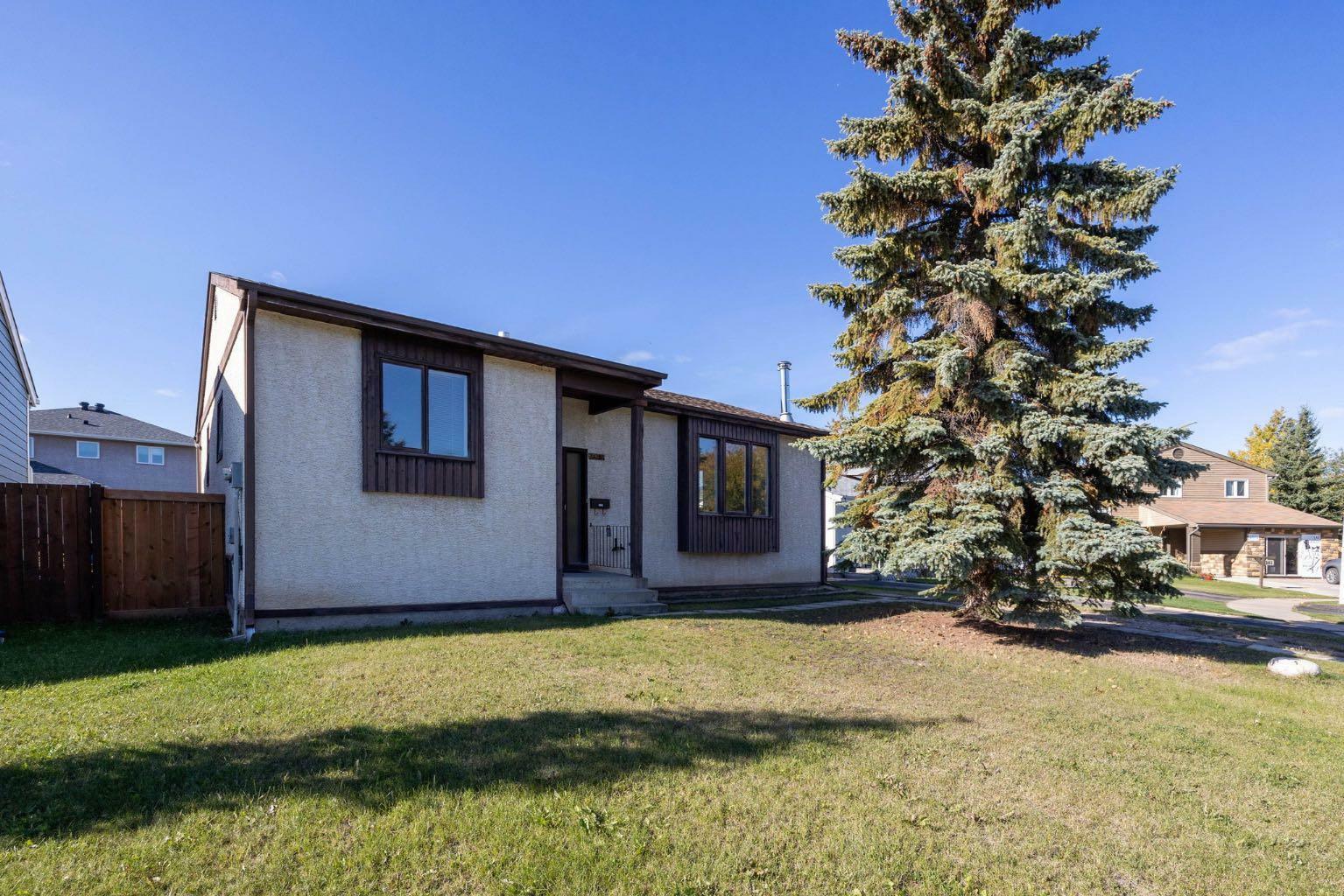 Property Photo:  209 Brooks Place  AB T9K 2E6 