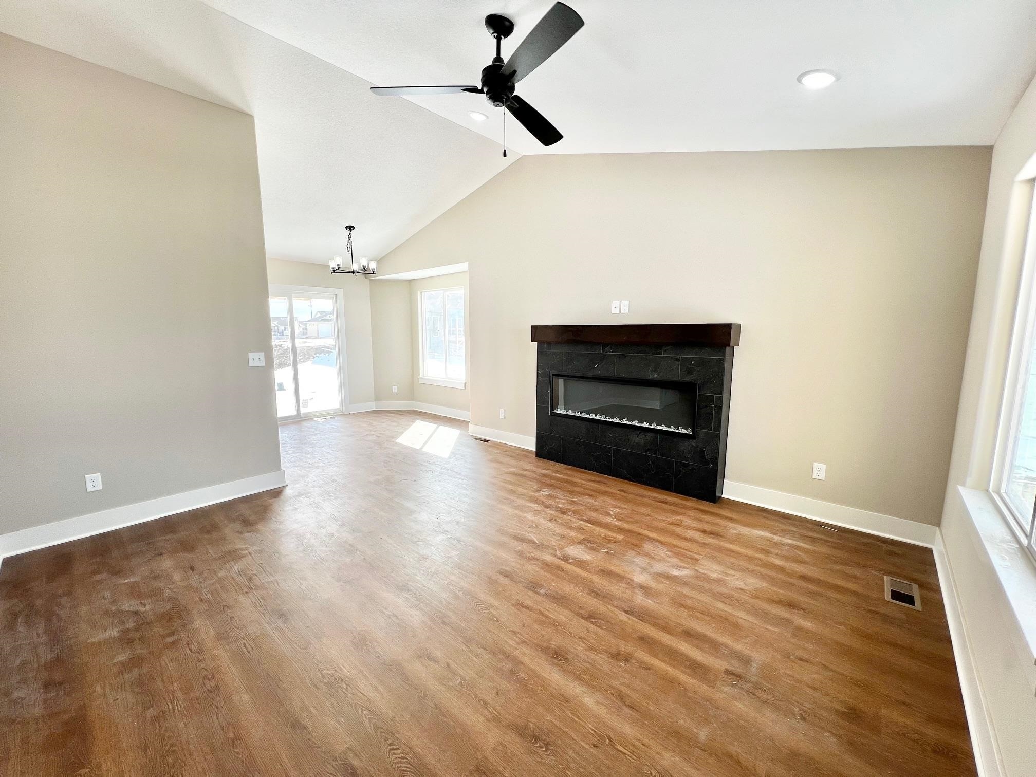 Property Photo: 10611 E Bonita St KS 67207