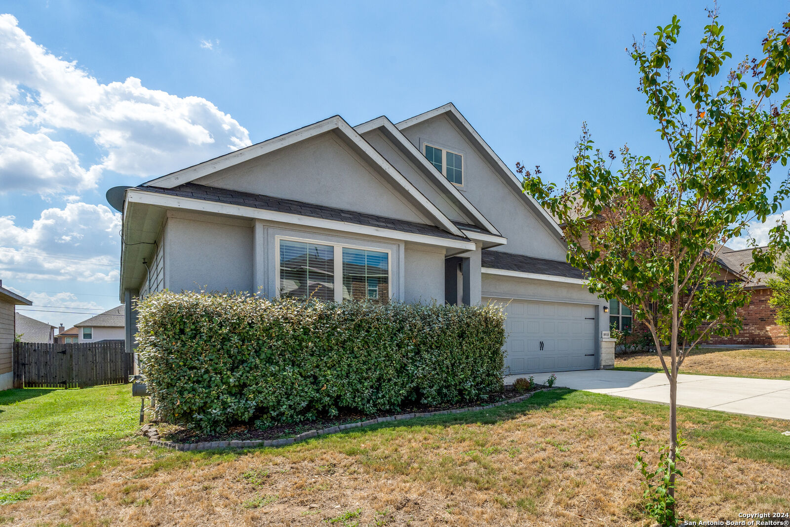 Property Photo:  8918 Holland Park  TX 78109 