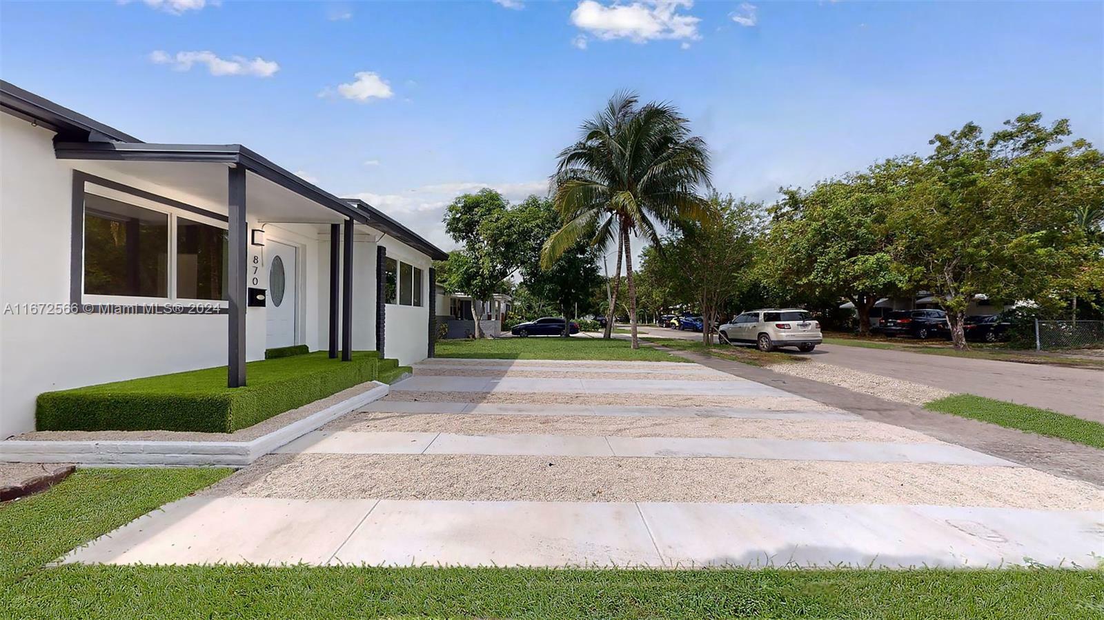 Property Photo:  870 NE 157th Ter  FL 33162 