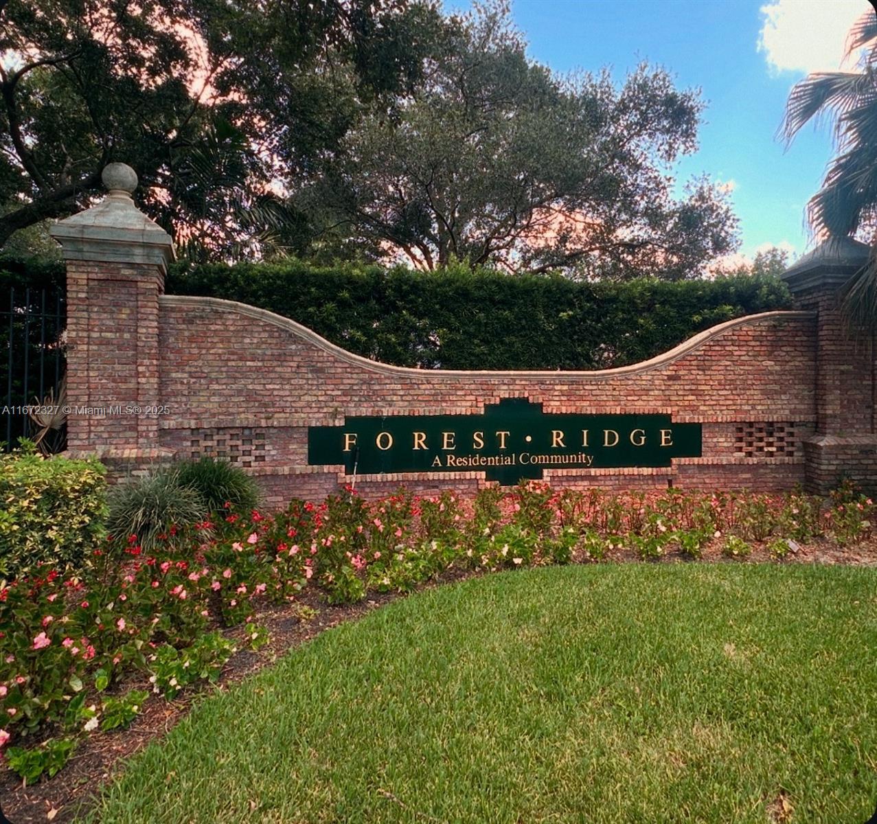 Property Photo: 2913 Myrtle Oak Cir FL 33328