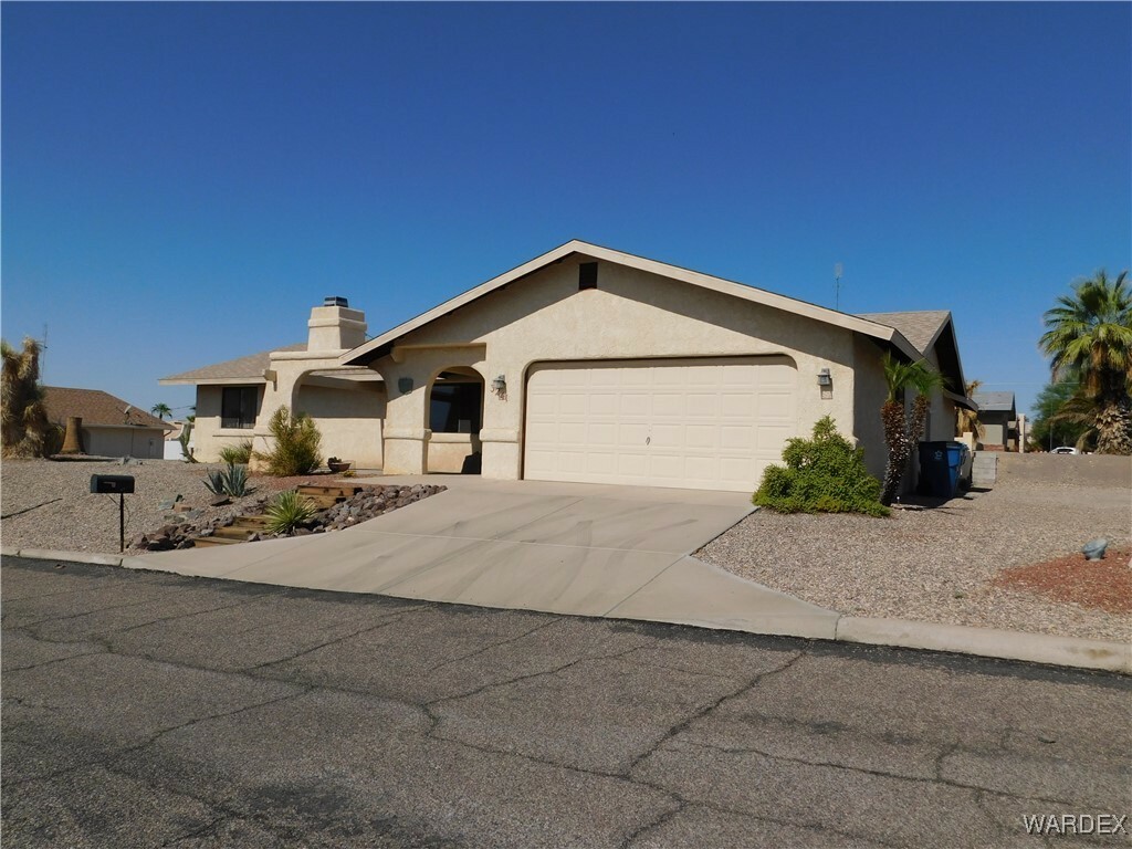 Property Photo:  3241 Newport Drive  AZ 86406 