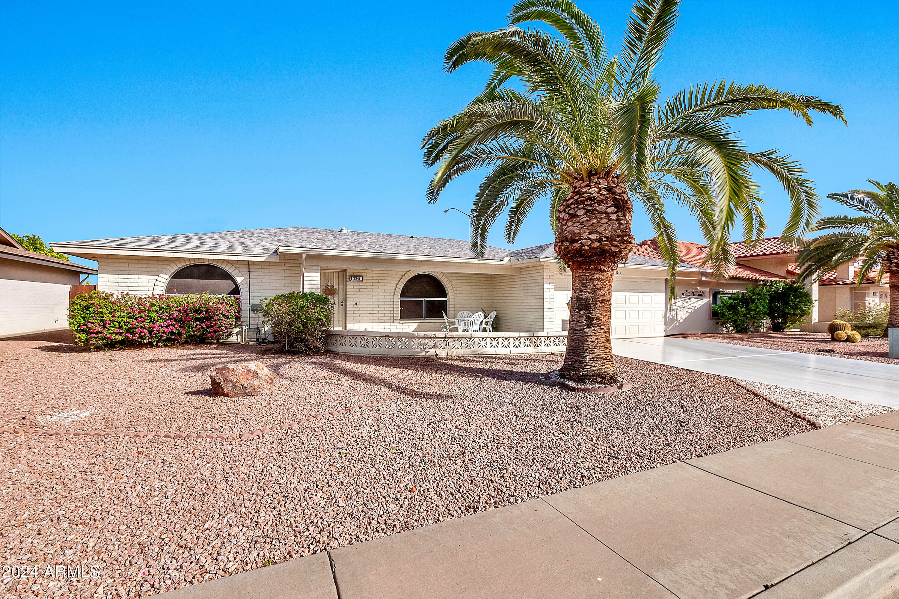 Property Photo:  2341 S Zinnia --  AZ 85209 