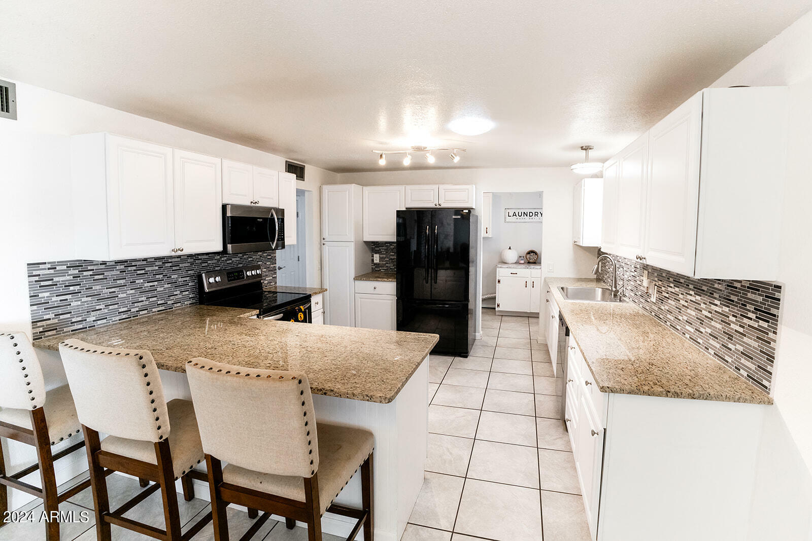 Property Photo:  277 S Palo Verde Drive  AZ 85120 