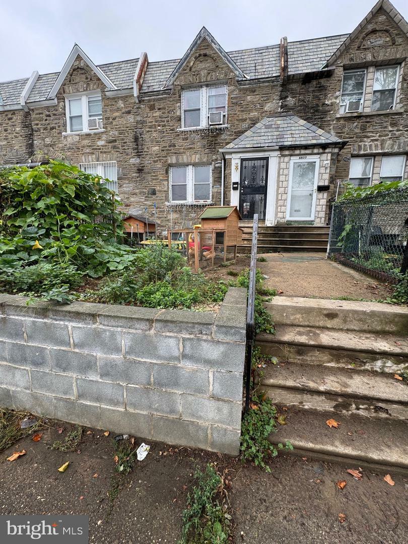 Property Photo:  6829 Horrocks Street  PA 19149 