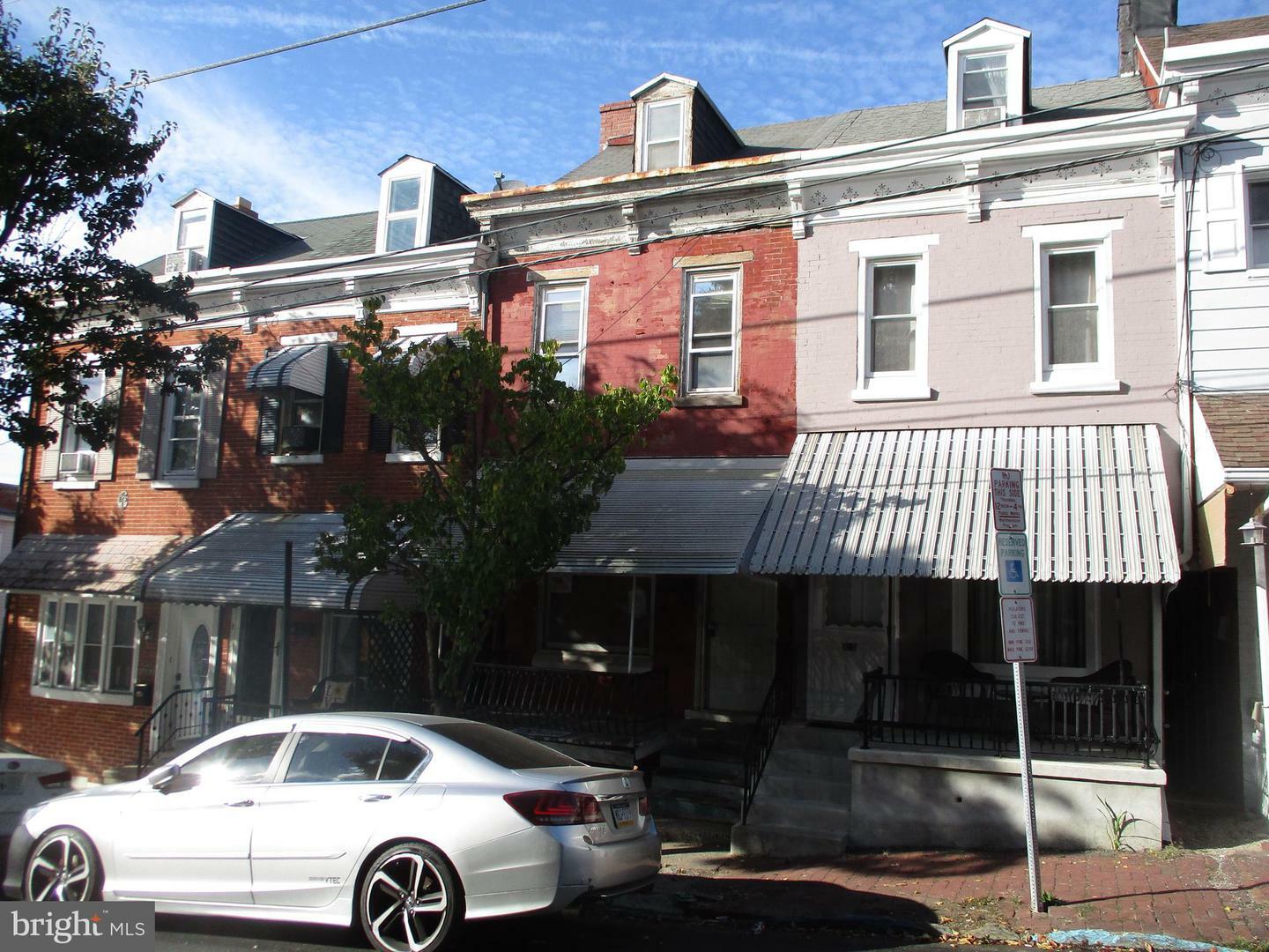 Property Photo:  1129 Spring Street  PA 19604 