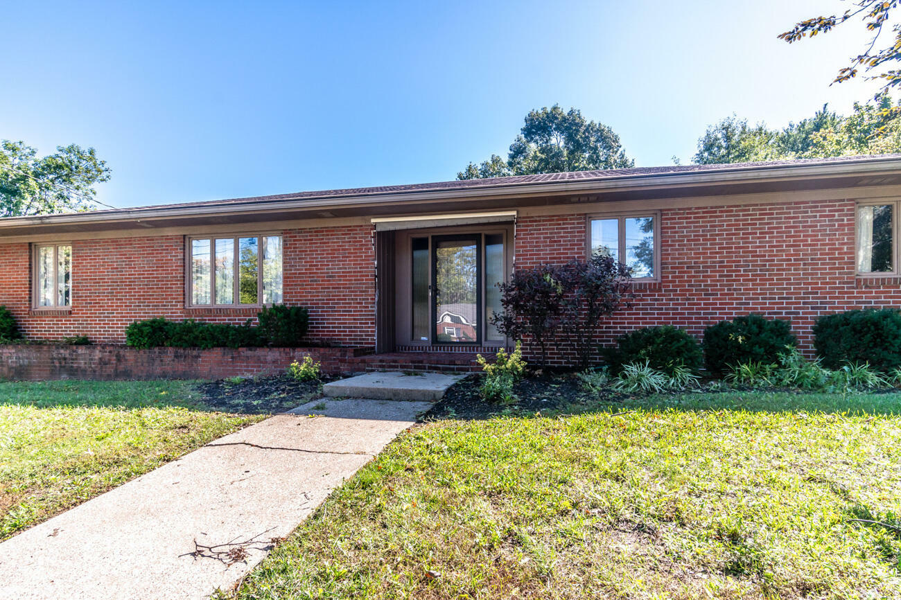 Property Photo:  103 Kent Street  KY 40475 