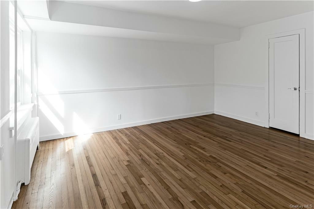 Property Photo:  737 Tuckahoe Road 21  NY 10710 