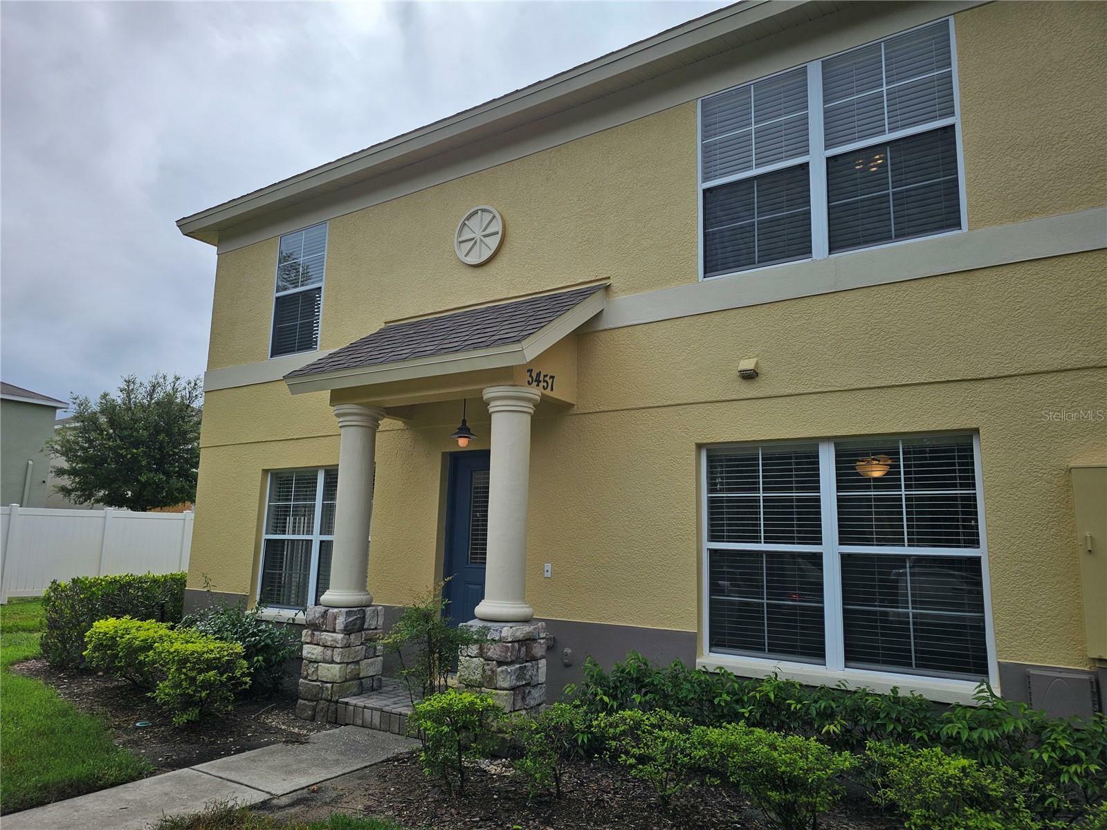 Property Photo:  3457 Castle Stone Court  FL 33594 