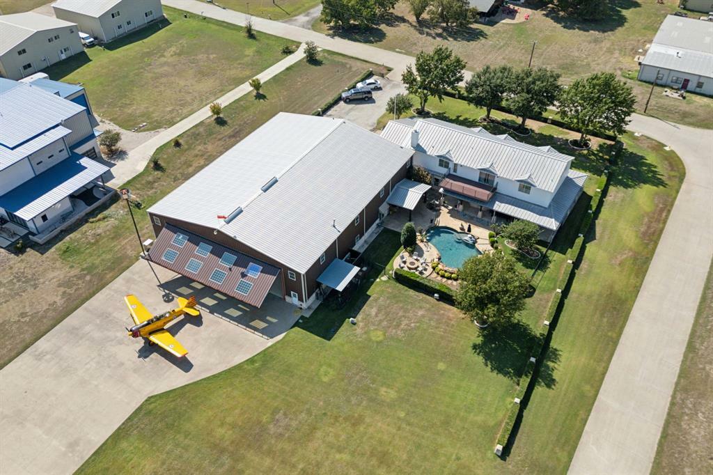 Property Photo:  230 Aero Country Road  TX 75071 