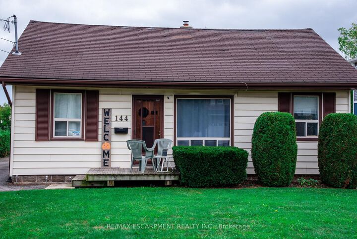 Property Photo:  144 Green Road  ON L8G 3X1 
