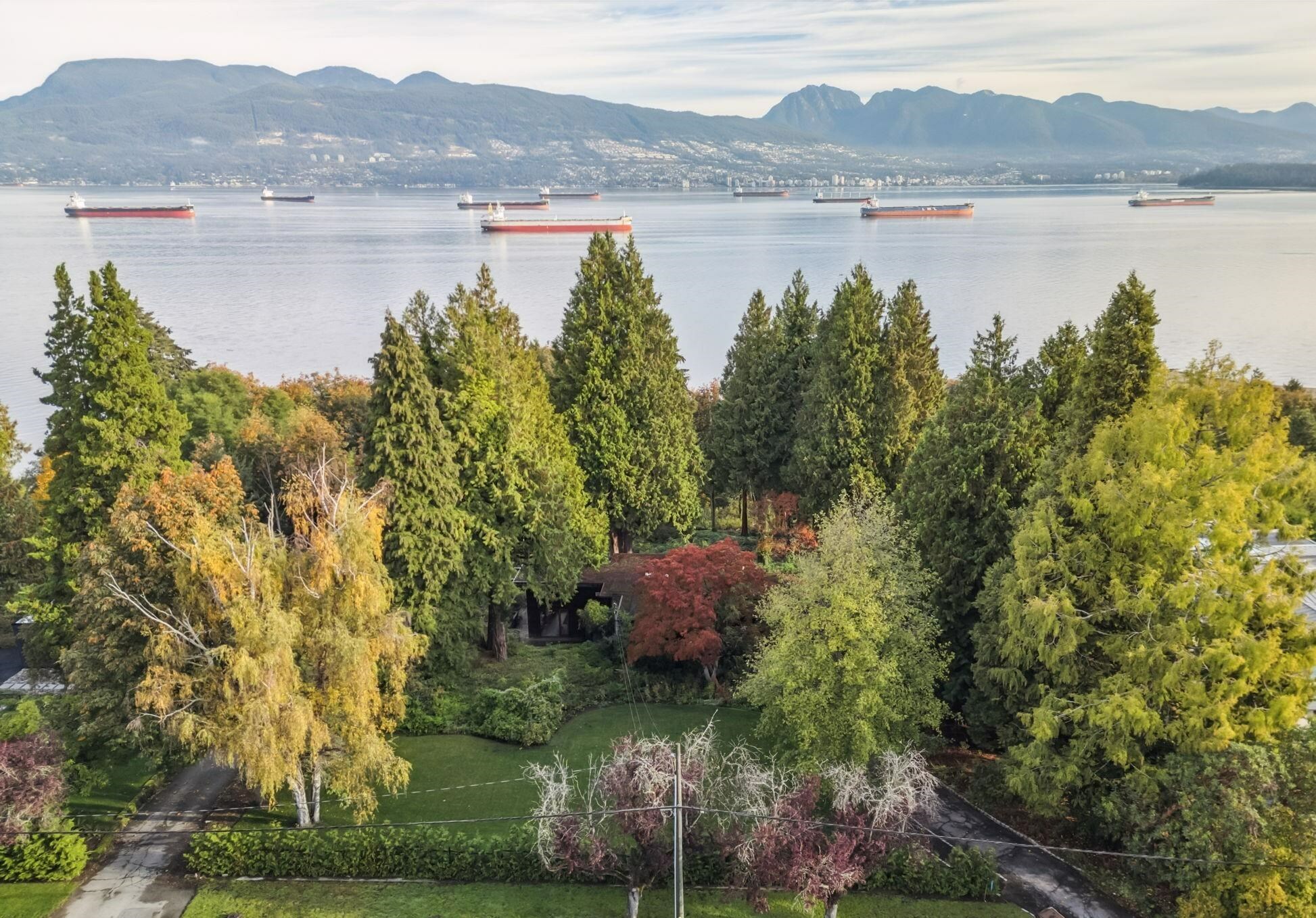 Property Photo: 4755 Belmont Avenue BC V6T 1A8