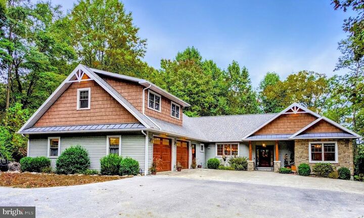 194 Titan Rd  Saxton PA 16678 photo